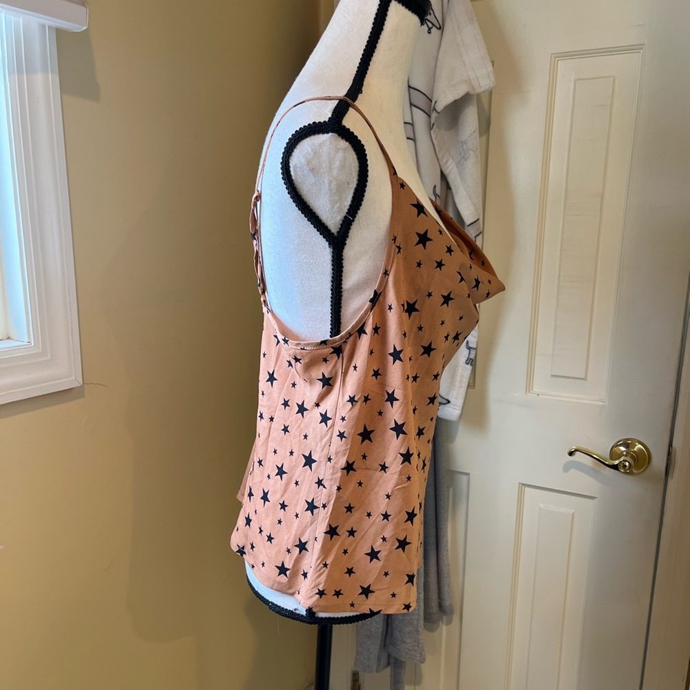 Star cami top - Picture 2 of 3